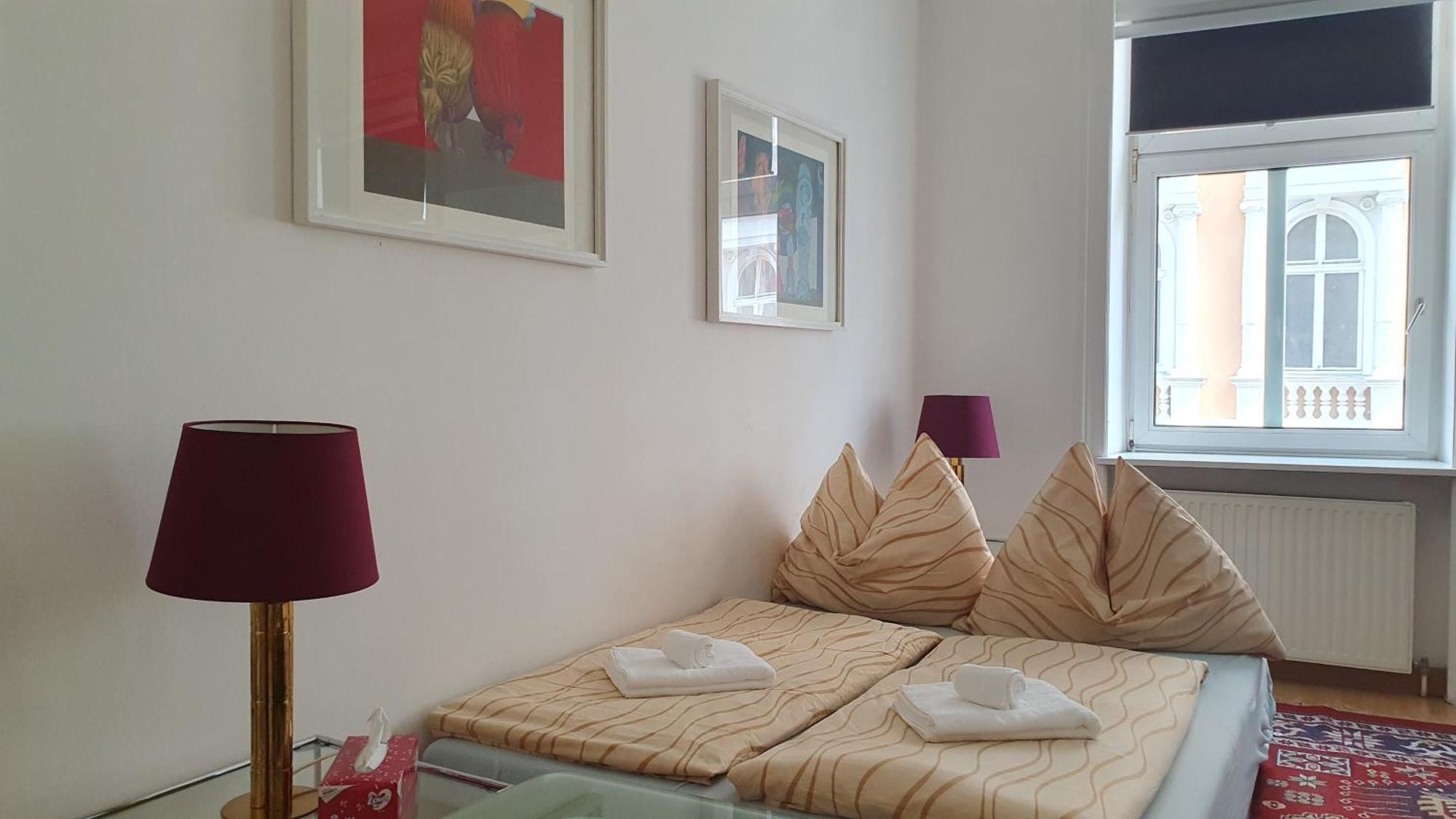 Quiet 2-Room Flat, Walking Distance To City Centre Wien Exterior foto